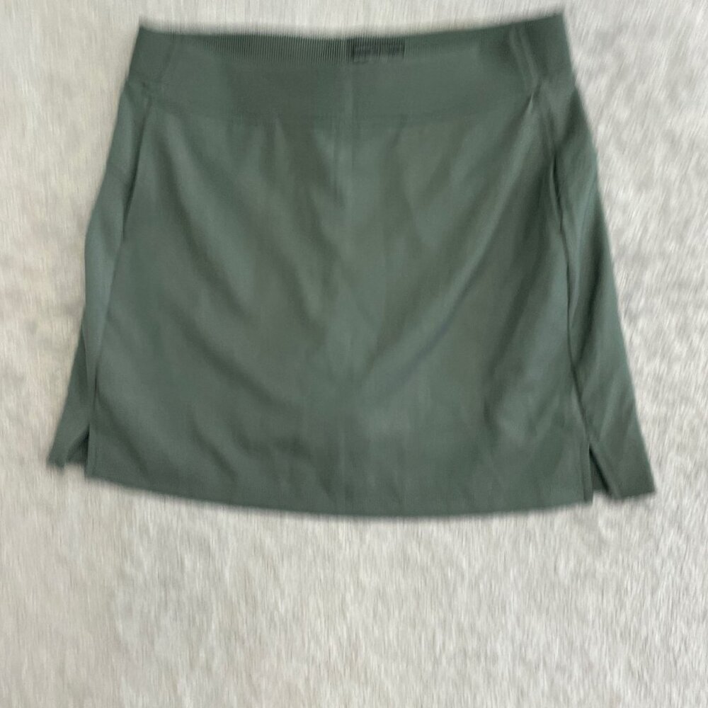 NWOT 32 Degrees Cool Women's M Green Skort  Elastic Waistband & Side Slits - Picture 5 of 7